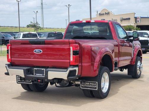 Ruby Red Metallic Tinted Clearcoat 2026 Ford F-450 XLT