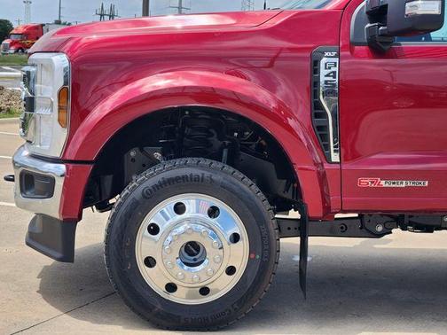 Ruby Red Metallic Tinted Clearcoat 2026 Ford F-450 XLT