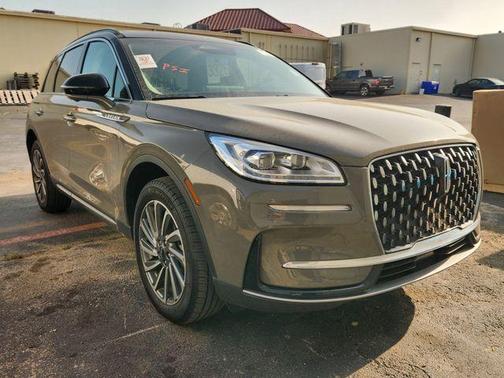Harbor Gray Metallic 2025 Lincoln Corsair Reserve