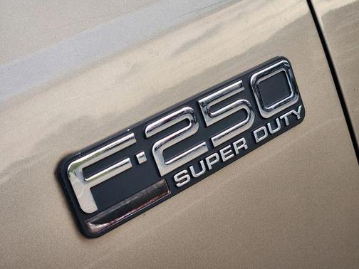 2002 Ford F-250 Lariat