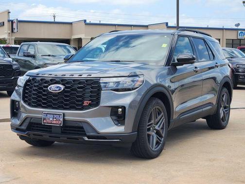 Carbonized Gray Metallic 2026 Ford Explorer ST