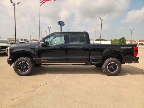 Agate Black Metallic 2026 Ford F-250 Lariat
