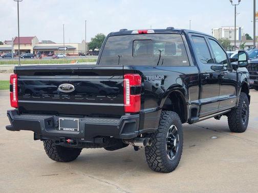 Agate Black Metallic 2026 Ford F-250 Lariat