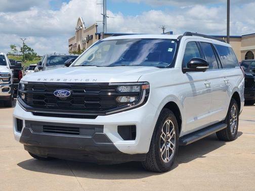 Space Silver 2025 Ford Expedition Max Active