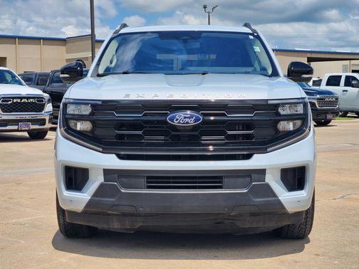 Space Silver 2025 Ford Expedition Max Active