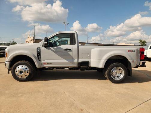 Avalanche 2026 Ford F-450 XLT