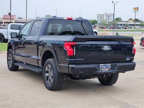2025 Ford F-150 Lightning Flash
