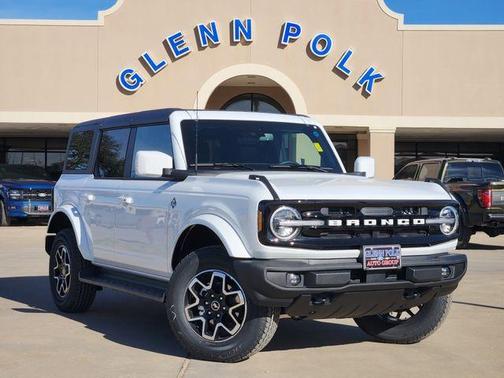 Oxford White 2025 Ford Bronco Outer Banks