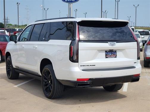 2024 Cadillac Escalade ESV Sport