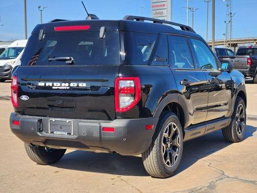 Shadow Black 2026 Ford Bronco Sport Outer Banks
