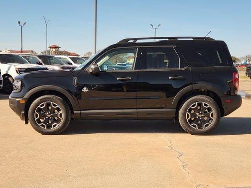 Shadow Black 2026 Ford Bronco Sport Outer Banks