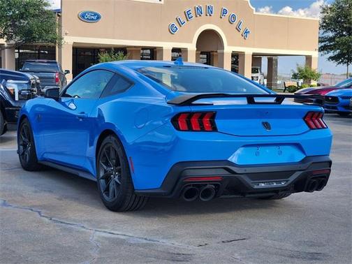 2025 Ford Mustang Dark Horse