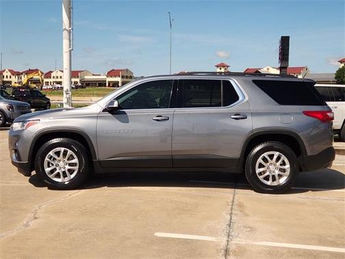 2020 Chevrolet Traverse LT Cloth