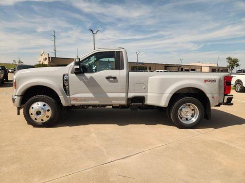Avalanche 2026 Ford F-450 XLT