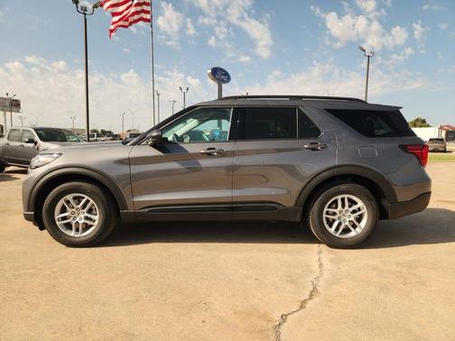 Carbonized Gray Metallic 2026 Ford Explorer Active