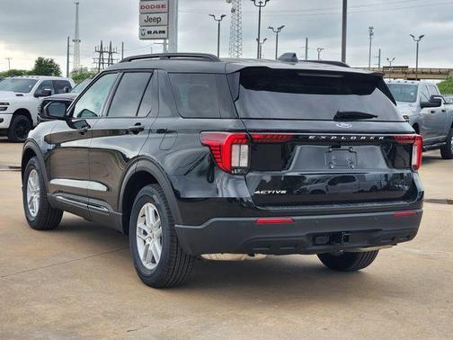 Agate Black Metallic 2026 Ford Explorer Active