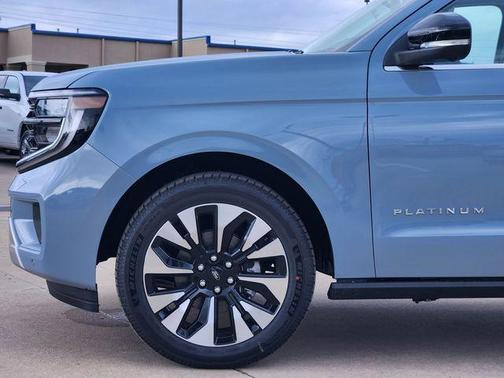 Glacier Gray Metallic 2026 Ford Expedition Platinum