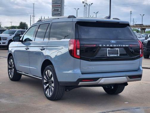 Glacier Gray Metallic 2026 Ford Expedition Platinum