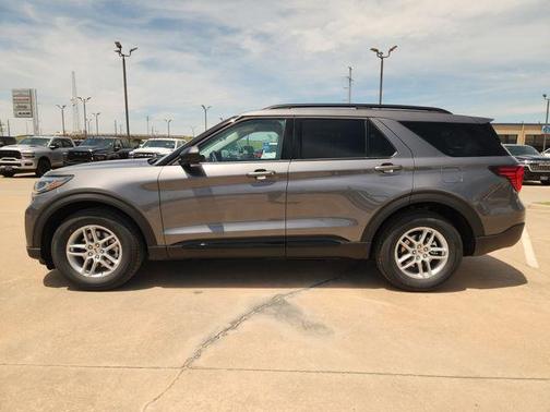 Carbonized Gray Metallic 2026 Ford Explorer Active
