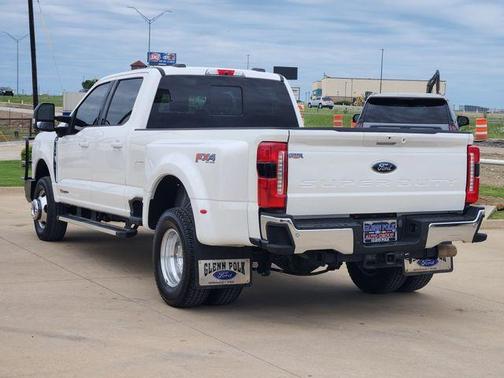 Star White 2024 Ford F-350 Lariat Super Duty