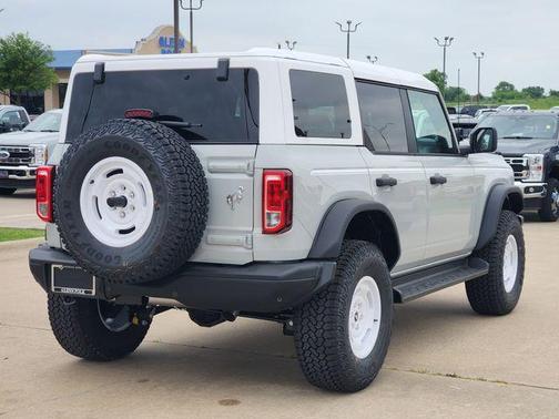 Avalanche Gray 2026 Ford Bronco Heritage Edition