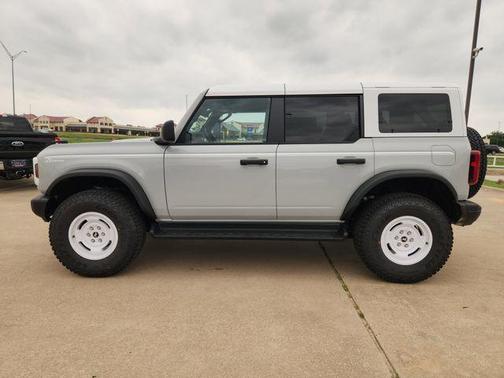 Avalanche Gray 2026 Ford Bronco Heritage Edition
