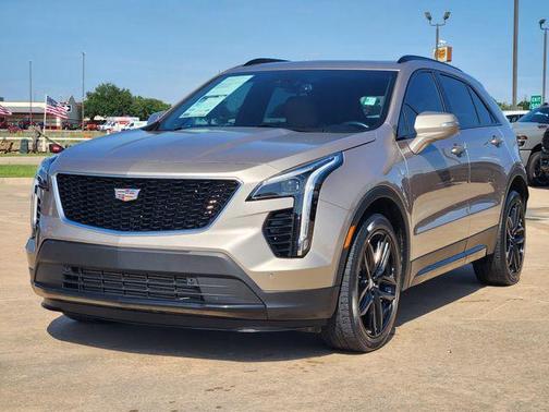 Latte 2023 Cadillac XT4 Sport