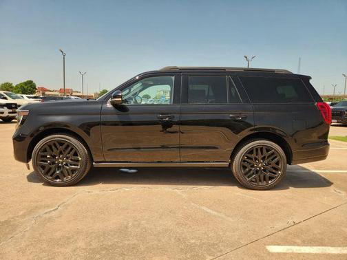 Agate Black Metallic 2026 Ford Expedition Platinum