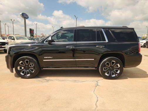 Onyx Black 2019 GMC Yukon Denali