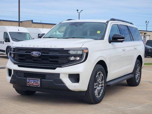 2026 Ford Expedition Active