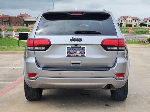2020 Jeep Grand Cherokee Altitude
