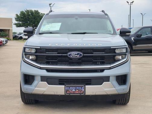 Glacier Gray Metallic 2025 Ford Expedition Platinum