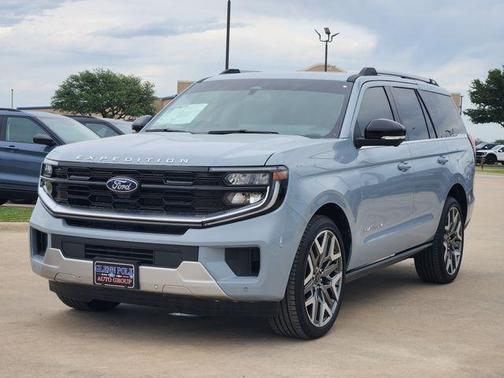 Glacier Gray Metallic 2025 Ford Expedition Platinum