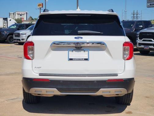 Star White 2020 Ford Explorer XLT