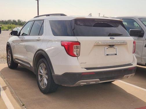 Star White 2020 Ford Explorer XLT