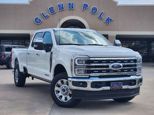 Star White 2026 Ford F-350 Lariat Super Duty