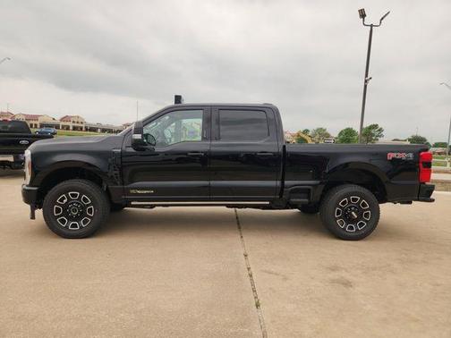 Agate Black Metallic 2026 Ford F-250 Platinum