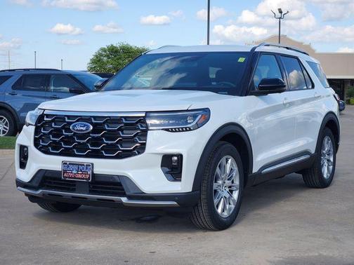 Star White 2026 Ford Explorer Platinum