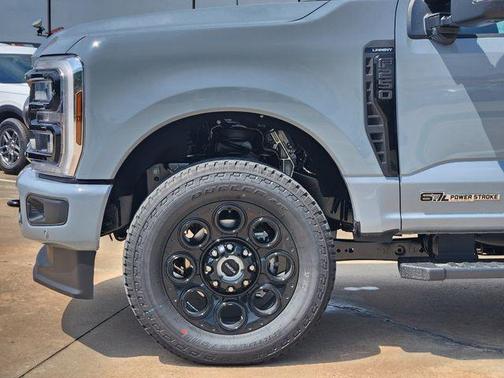 Glacier Gray Metallic 2026 Ford F-250 Lariat