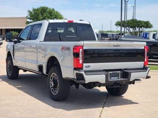 Avalanche 2026 Ford F-250 Platinum