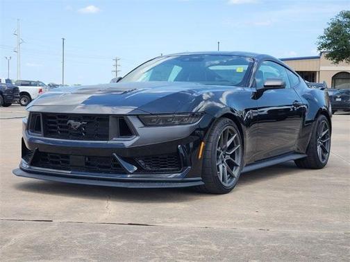 2025 Ford Mustang Dark Horse