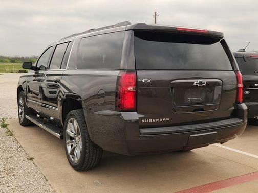 2017 Chevrolet Suburban LT