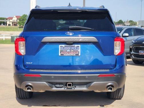 Atlas Blue Metallic 2022 Ford Explorer XLT