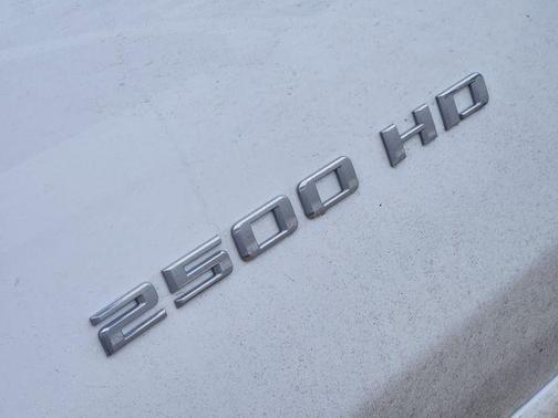 Summit White 2025 Chevrolet Silverado 2500 WT