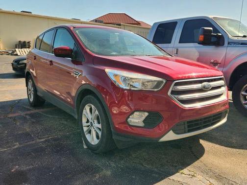 Ruby Red Metallic Tinted Clearcoat 2017 Ford Escape SE