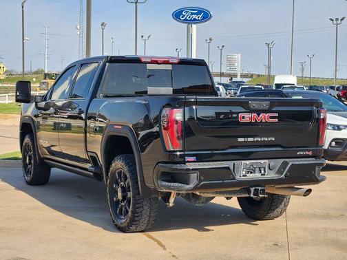 2025 GMC Sierra 2500 AT4