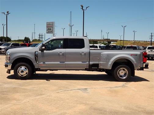 2025 Ford F-350 Lariat Super Duty