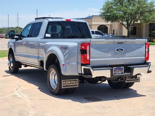2025 Ford F-350 Lariat Super Duty