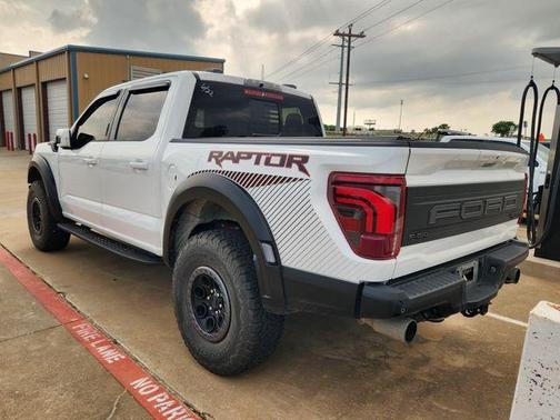 Oxford White 2024 Ford F-150 Raptor