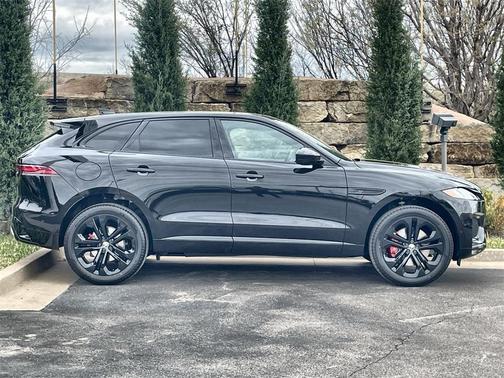 2026 Jaguar F-PACE P400 R-Dynamic S